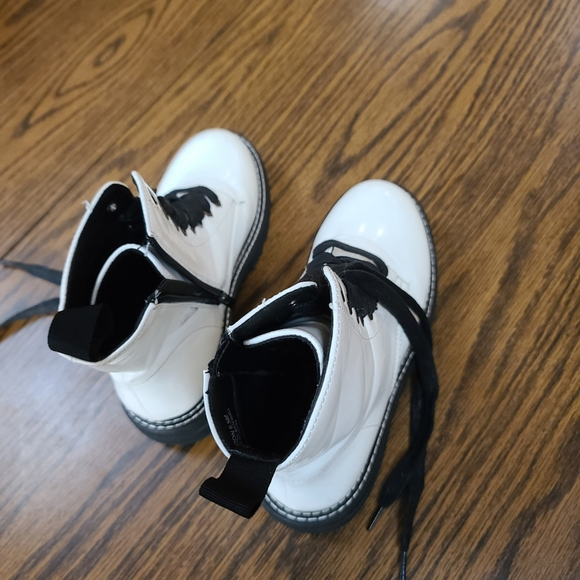 Dunes Cannon White Lace-Up Booties Size 6.5M - Picture 7 of 8